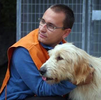 Cani di APACA in centro a Belluno per la chiusura del corso